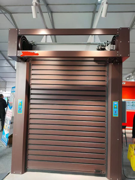 硬質(zhì)快速門(mén)參加展會(huì)